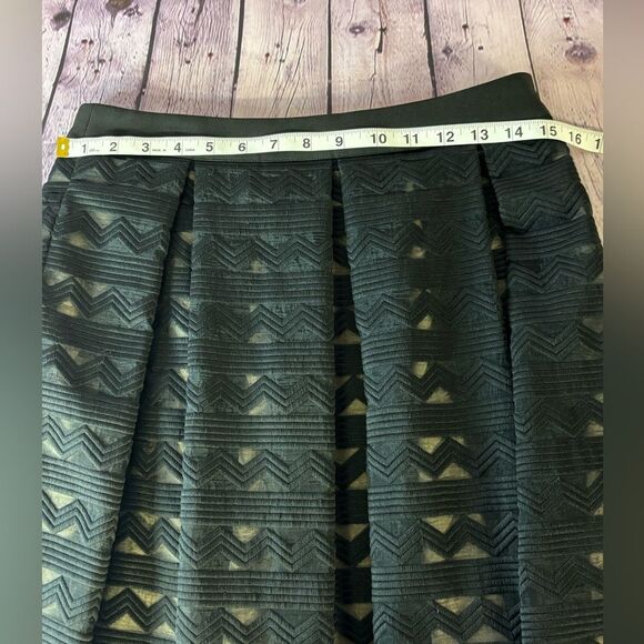 English Factory Black Chevron Sheer Lined Whimsigoth Box Pleat Skirt Size M - Picture 8 of 9